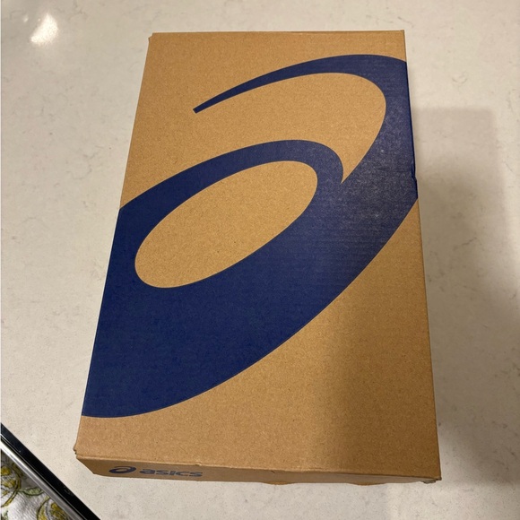 ASICS GT-2000 10 - Picture 8 of 9